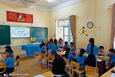 SHCM CẤP TRƯỜNG THÁNG 11 TRƯỜNG TH LIÊN SƠN