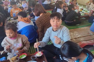 Ngày Chủ Nhật trải nghiệm ý nghĩa của các bạn học sinh trường Tiểu học Liên Sơn